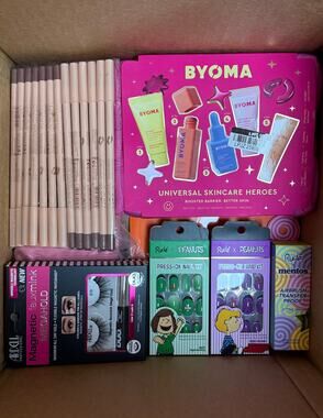 25 FOR $75 HEALTH & BEAUTY BUNDLE | Makeup • Skincare • Gift Sets • Variety Pack
